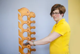 Übung zur Mobilisation in der neurologischen Ergotherapie