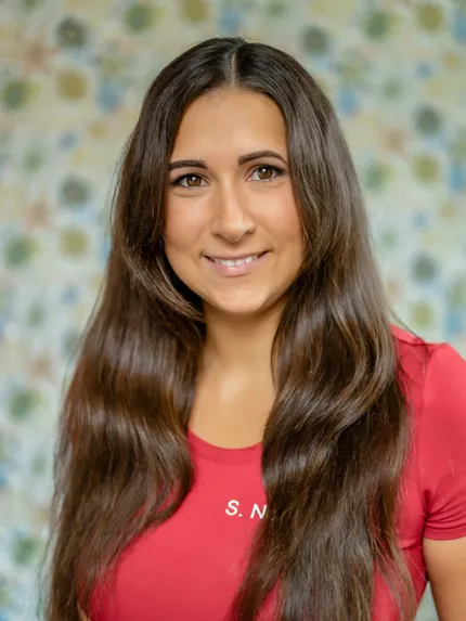 Porträt von Sarah Nocke, Ergotherapeutin und fachliche Leiterin der Praxis Löbau